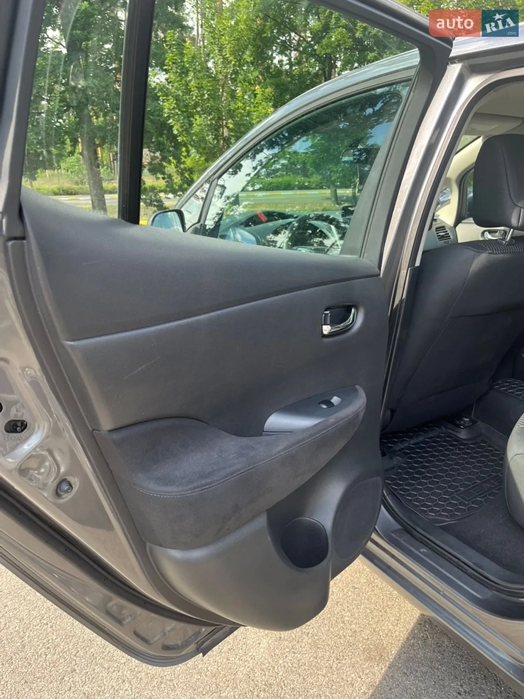 2015 Nissan Leaf - мініатюра 17