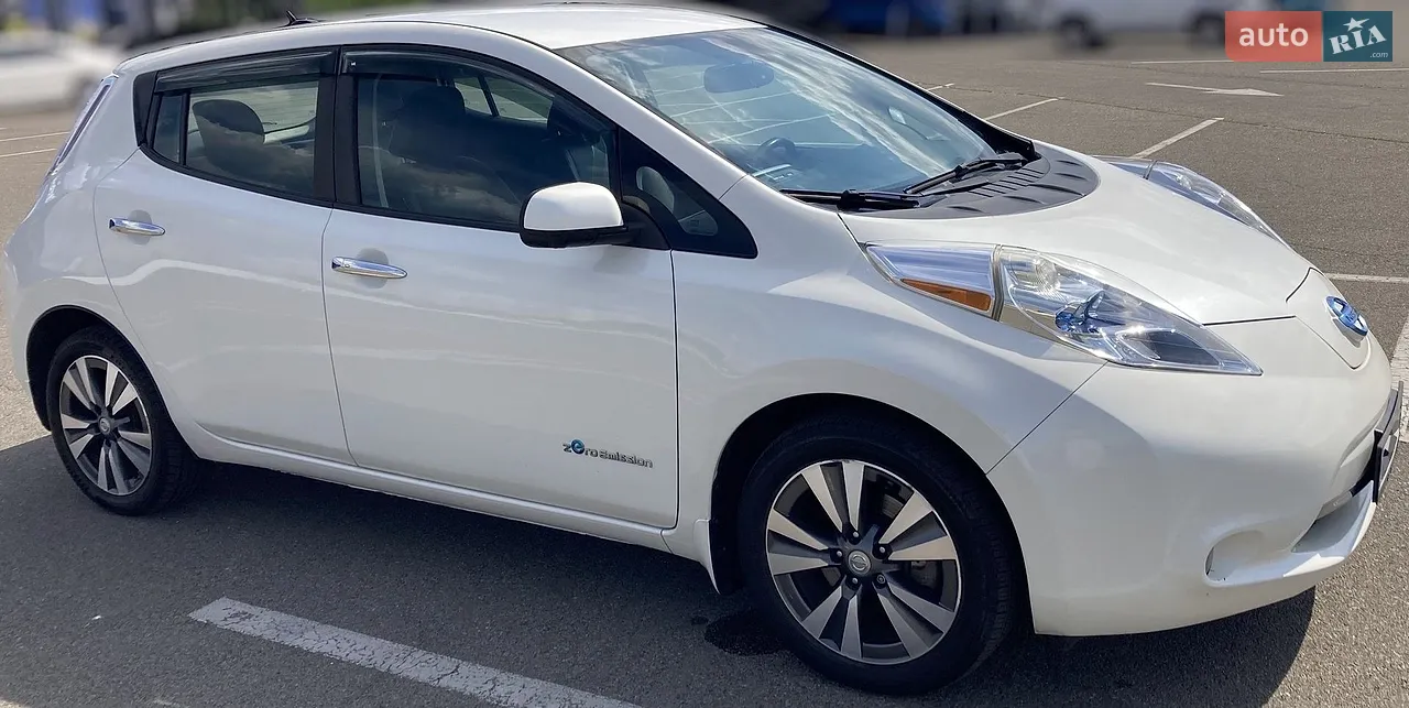 2015 Nissan Leaf - мініатюра 16
