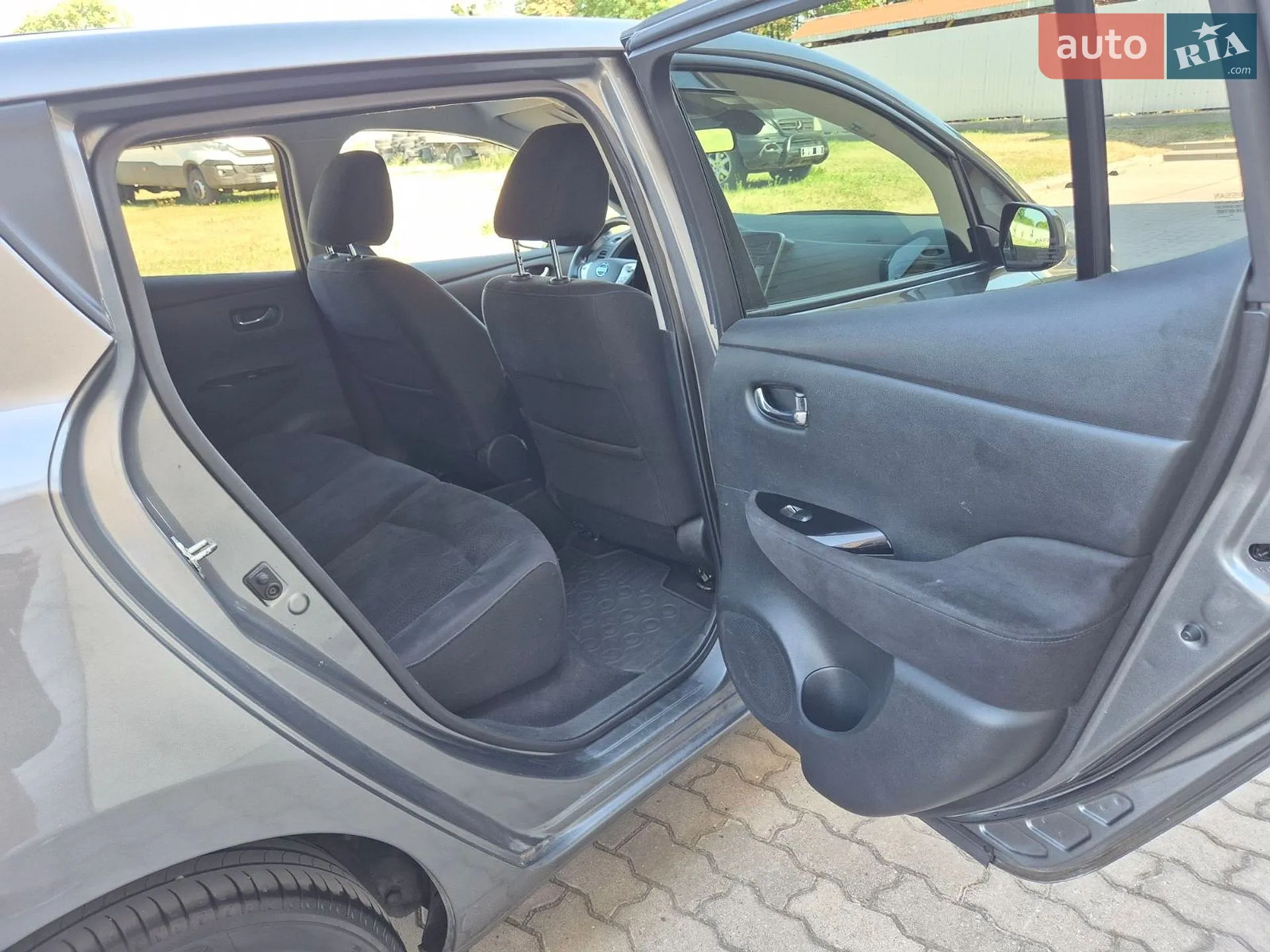 2015 Nissan Leaf - мініатюра 13