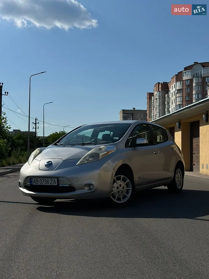 2012 Nissan Leaf - мініатюра 15