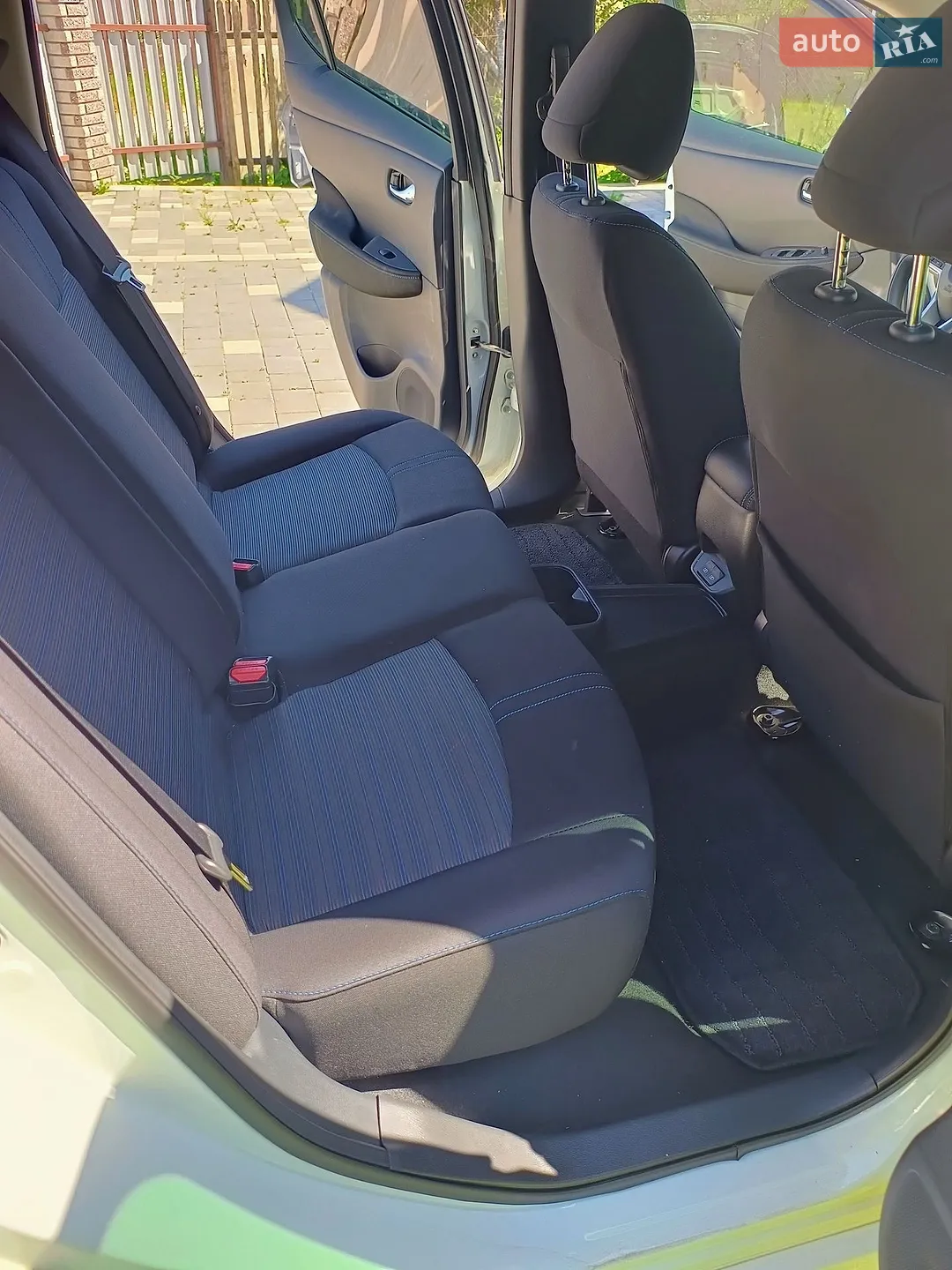 2022 Nissan Leaf - мініатюра 10