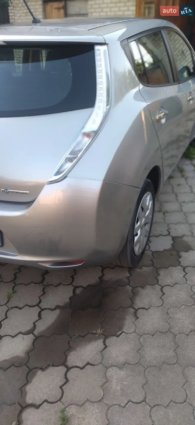 2013 Nissan Leaf - мініатюра 16