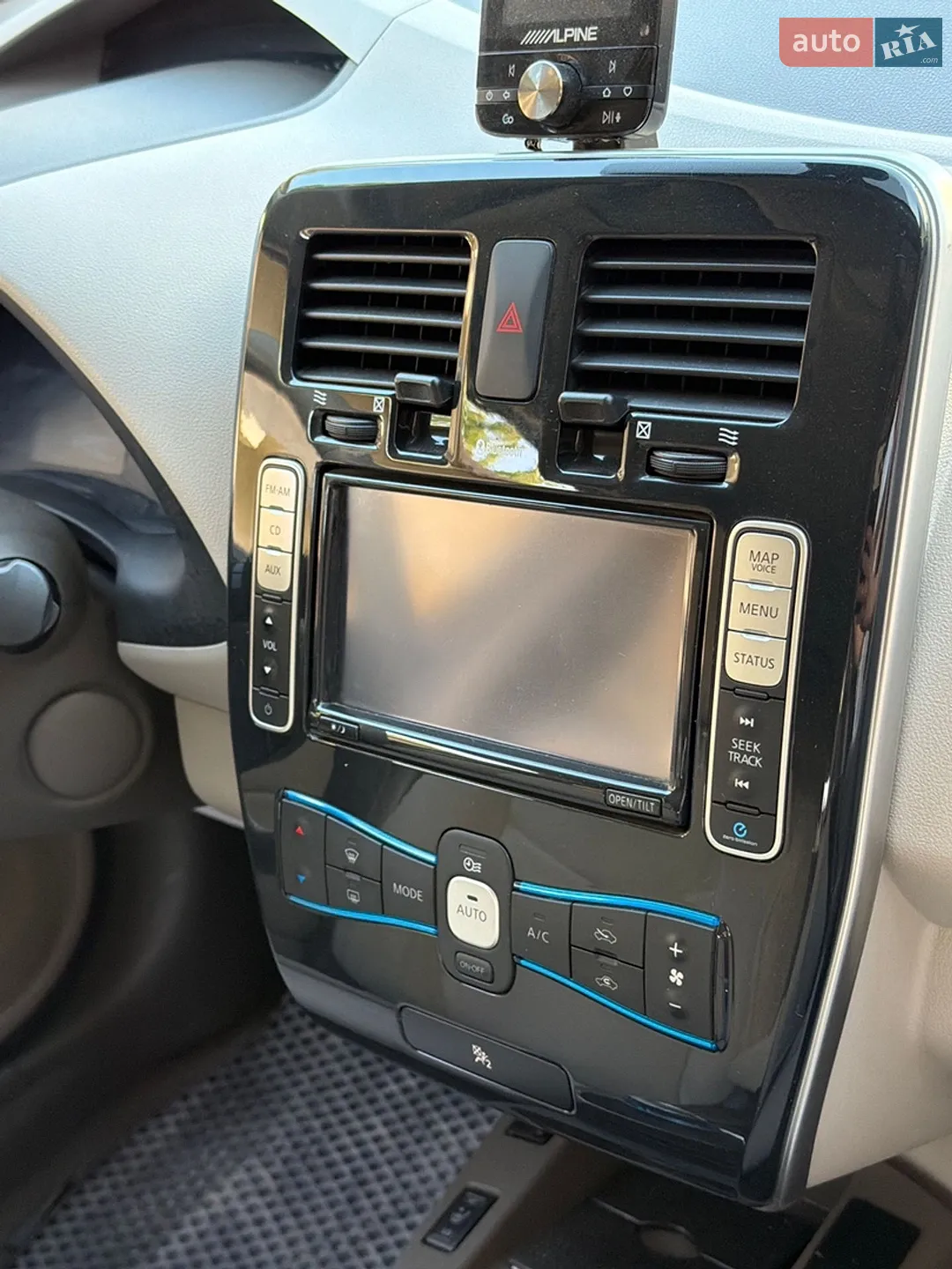 2012 Nissan Leaf - мініатюра 5