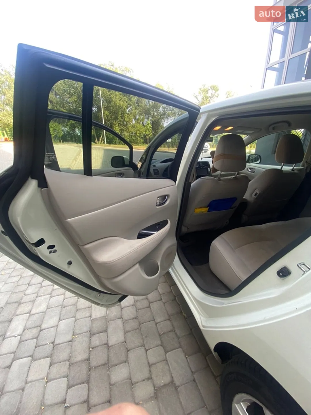2011 Nissan Leaf - мініатюра 28