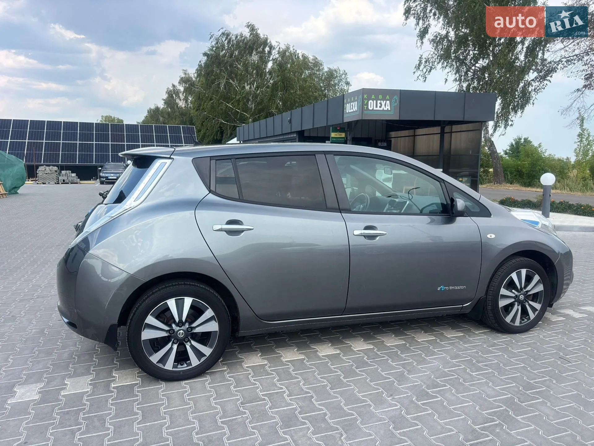 2017 Nissan Leaf - мініатюра 10