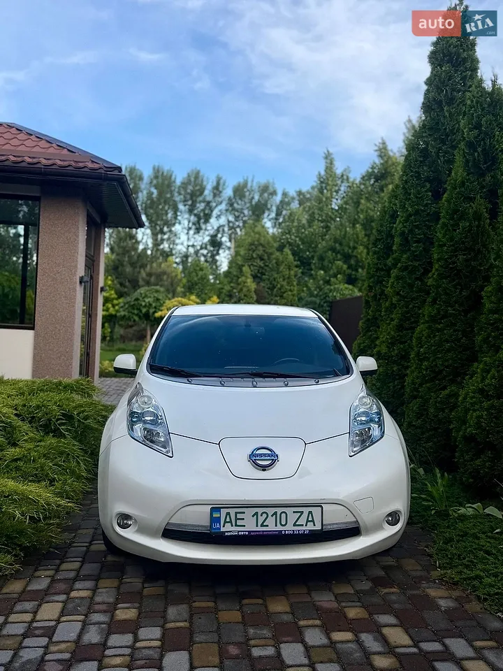 2014 Nissan Leaf - мініатюра 17
