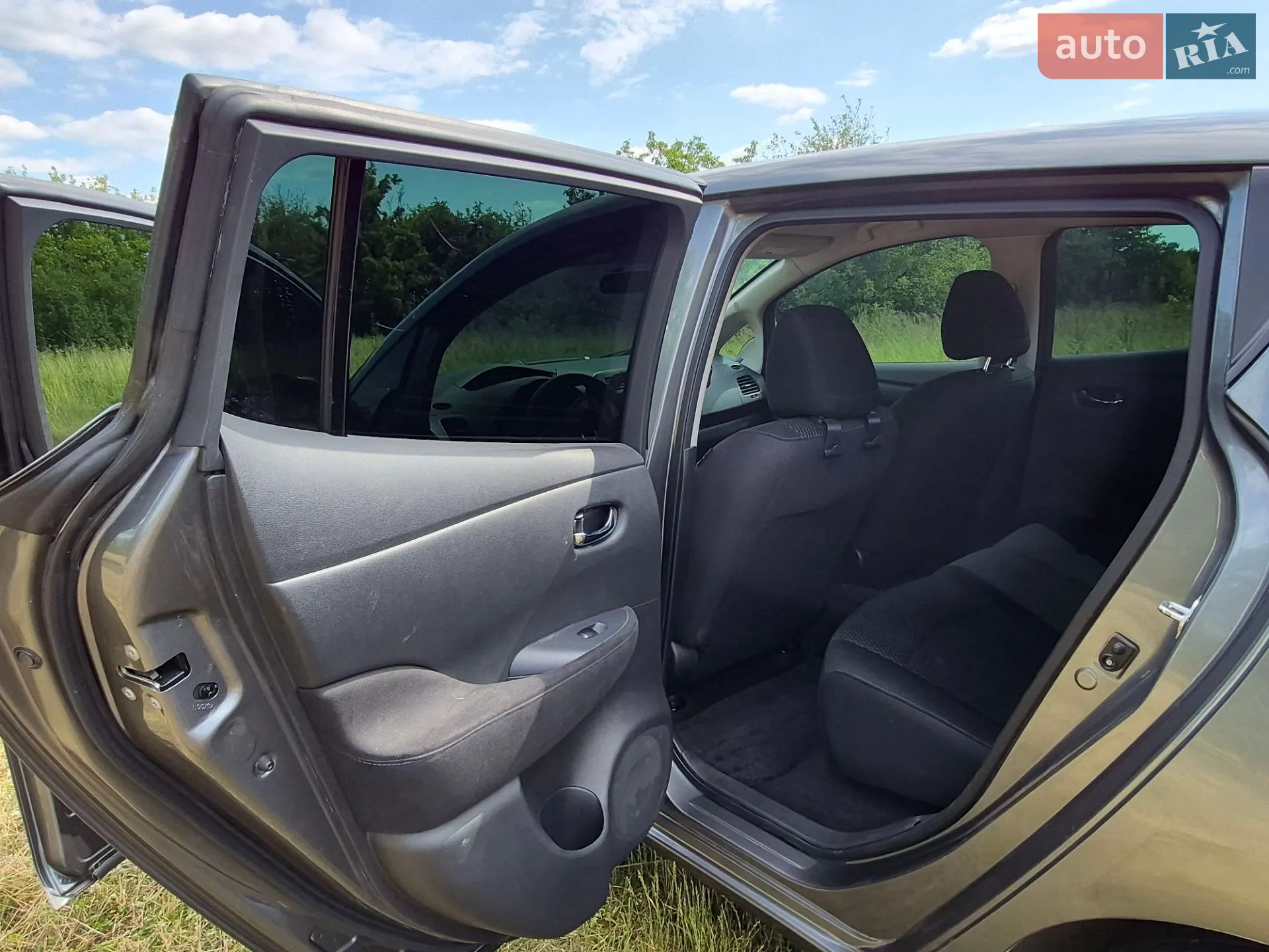 2016 Nissan Leaf - мініатюра 8