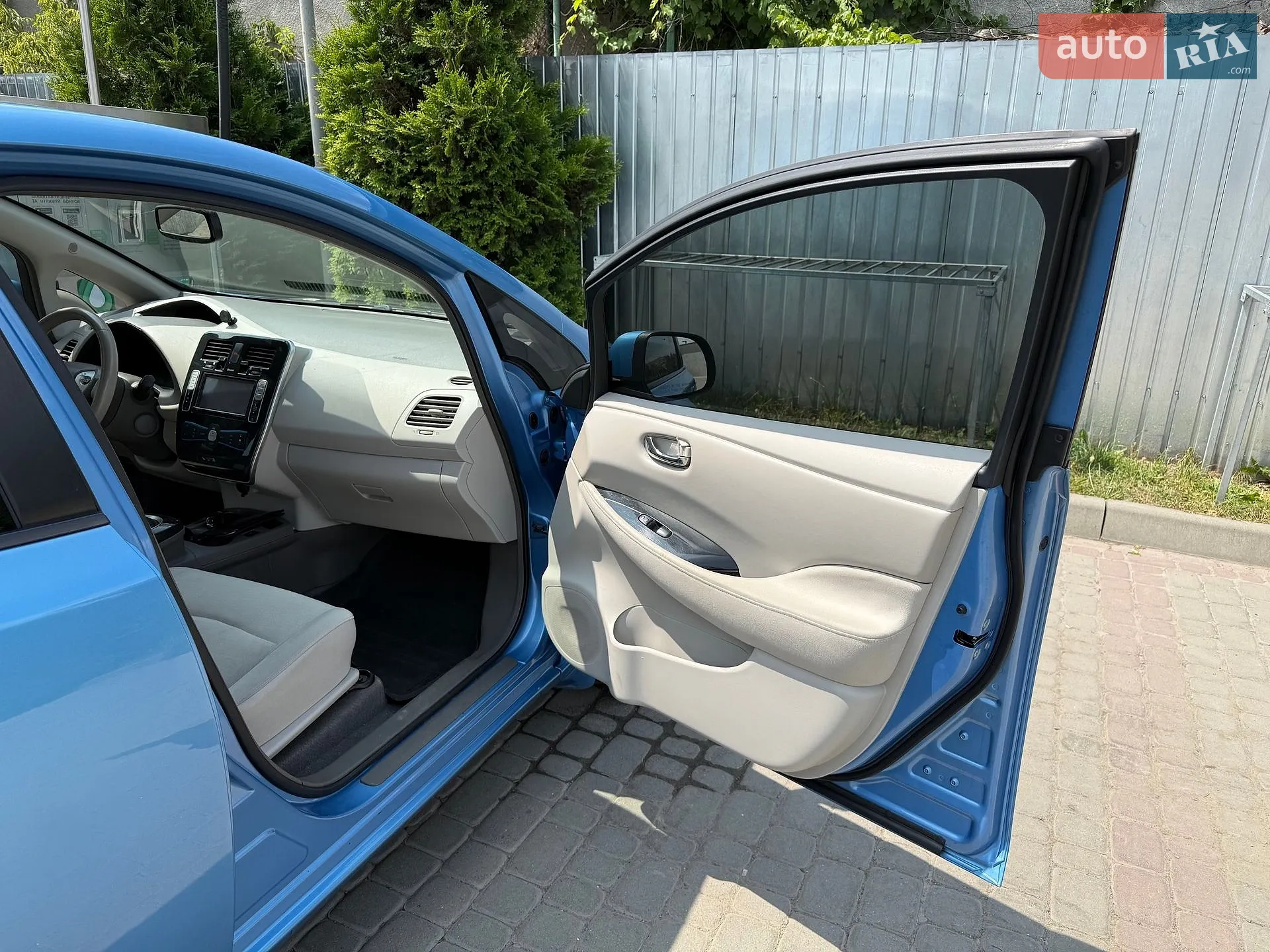 2012 Nissan Leaf - мініатюра 21