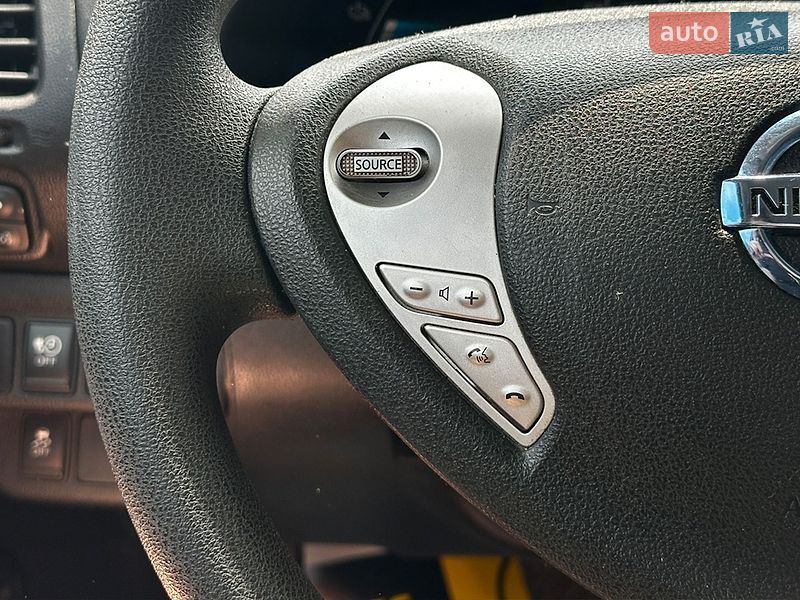 Хетчбек Nissan Leaf 2017 в Івано-Франківську