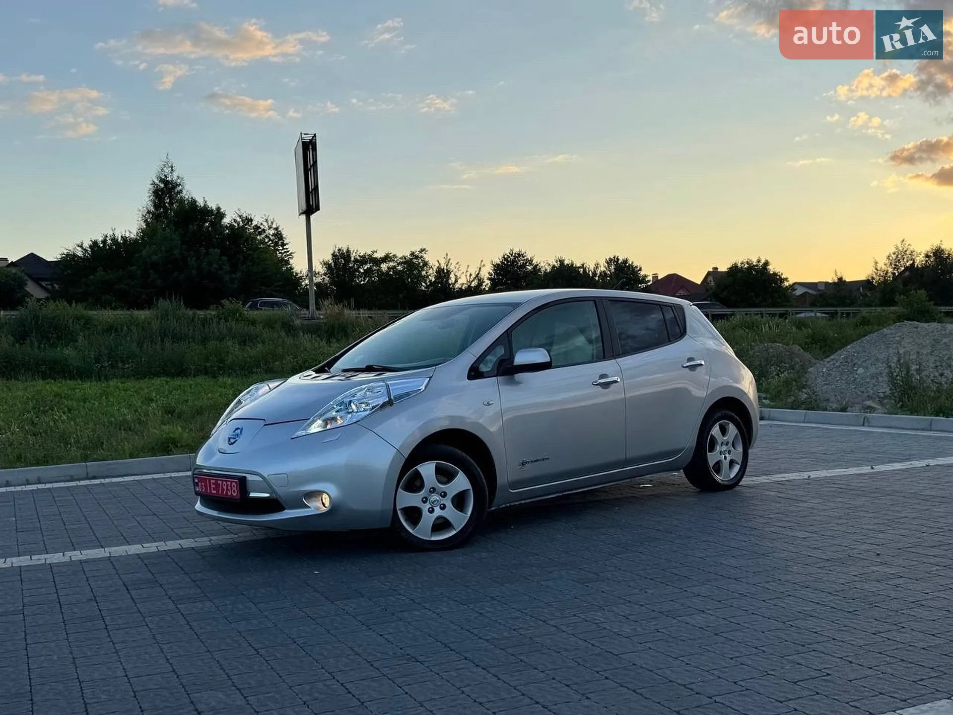 2012 Nissan Leaf - мініатюра 16