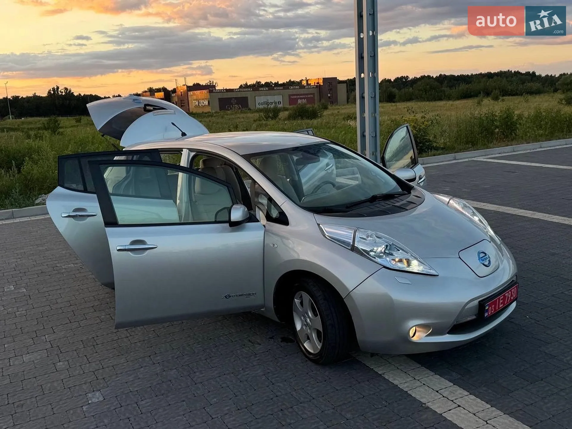2012 Nissan Leaf - мініатюра 35