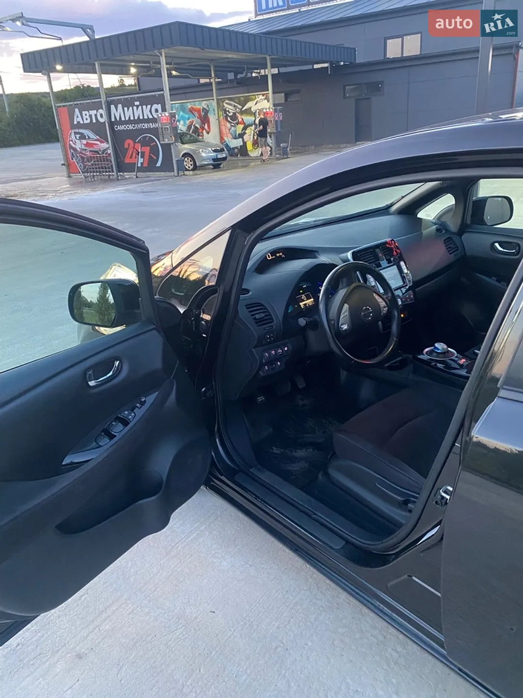 2015 Nissan Leaf - мініатюра 10