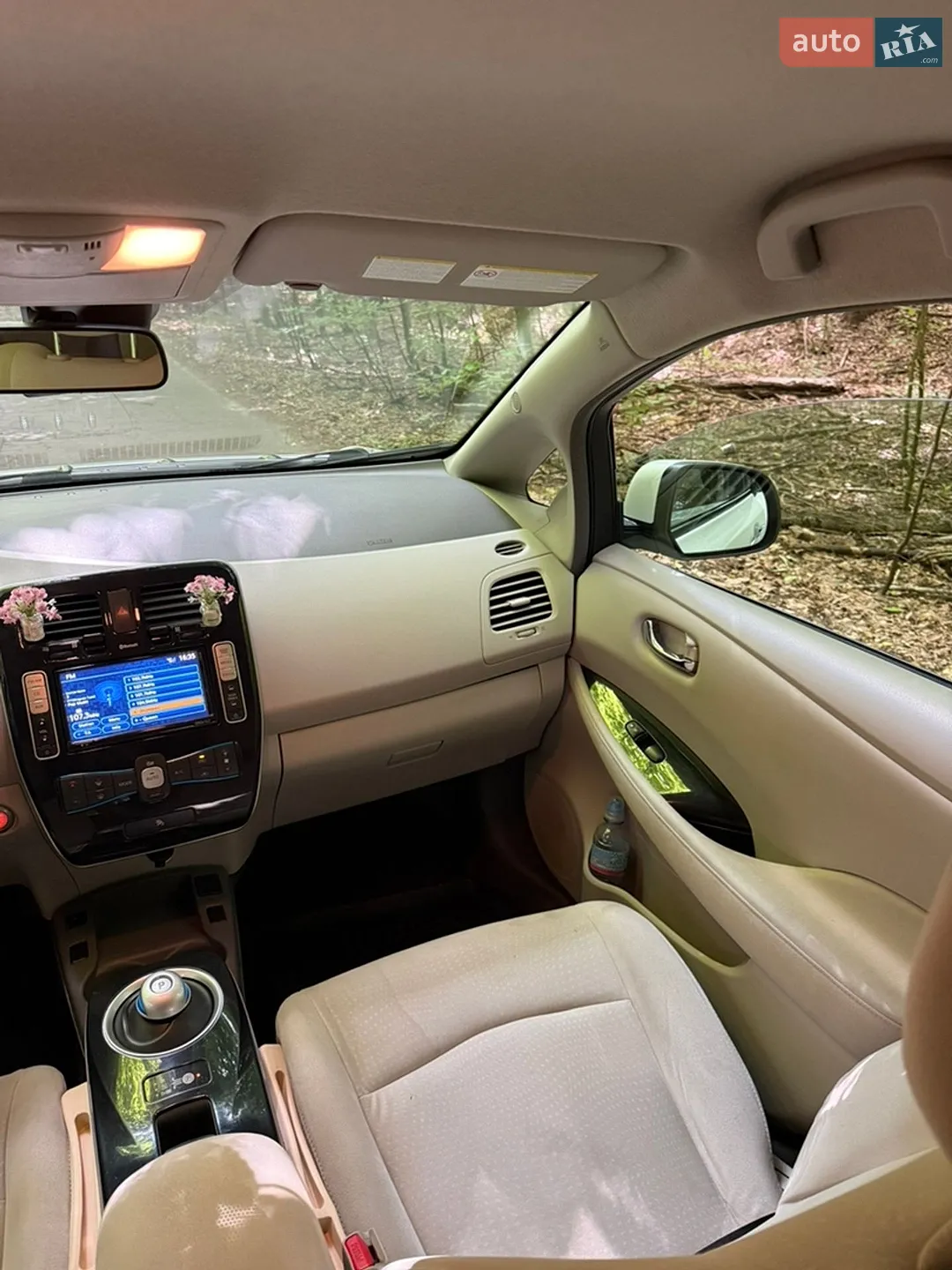 2010 Nissan Leaf - мініатюра 42