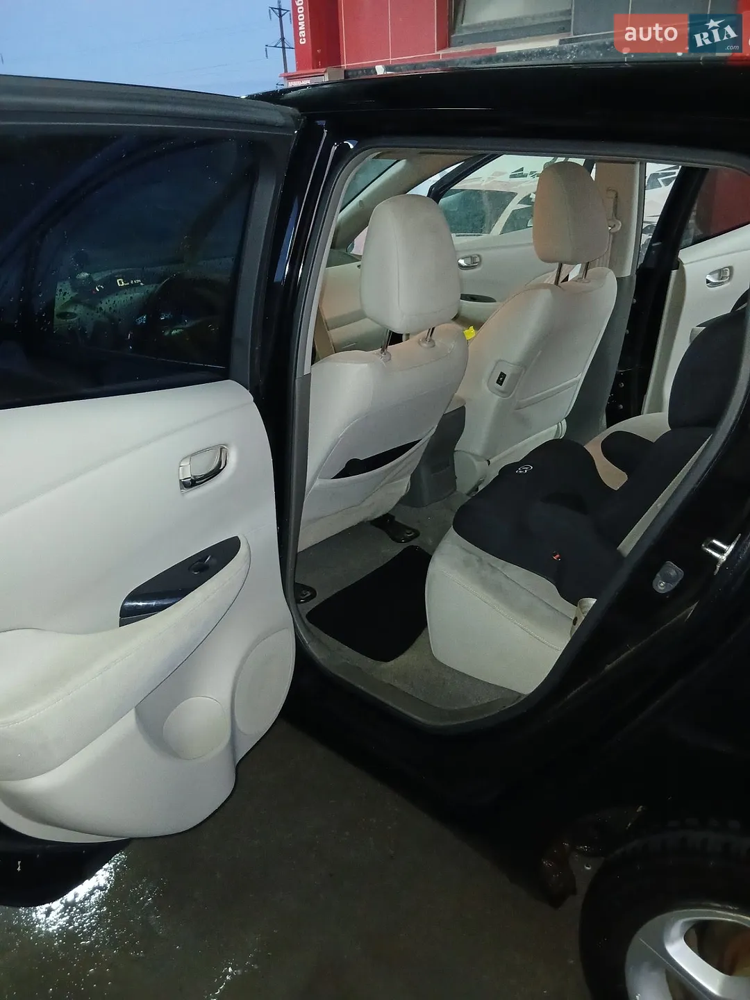 2012 Nissan Leaf - мініатюра 10