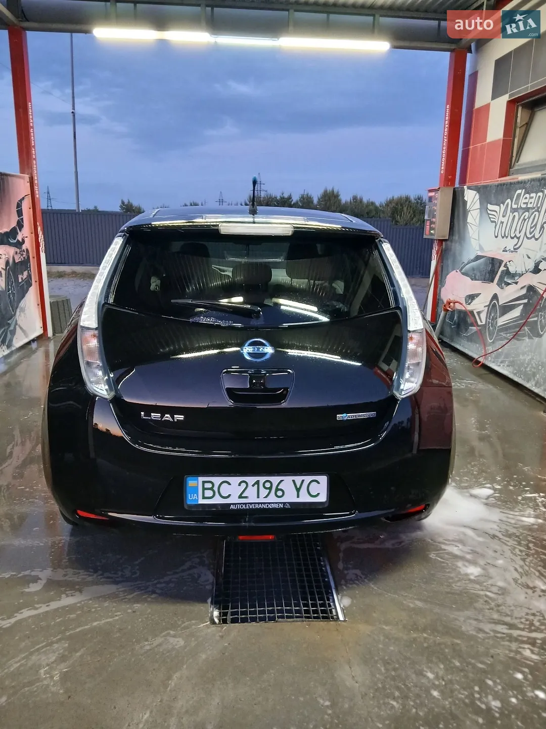 2012 Nissan Leaf - мініатюра 16