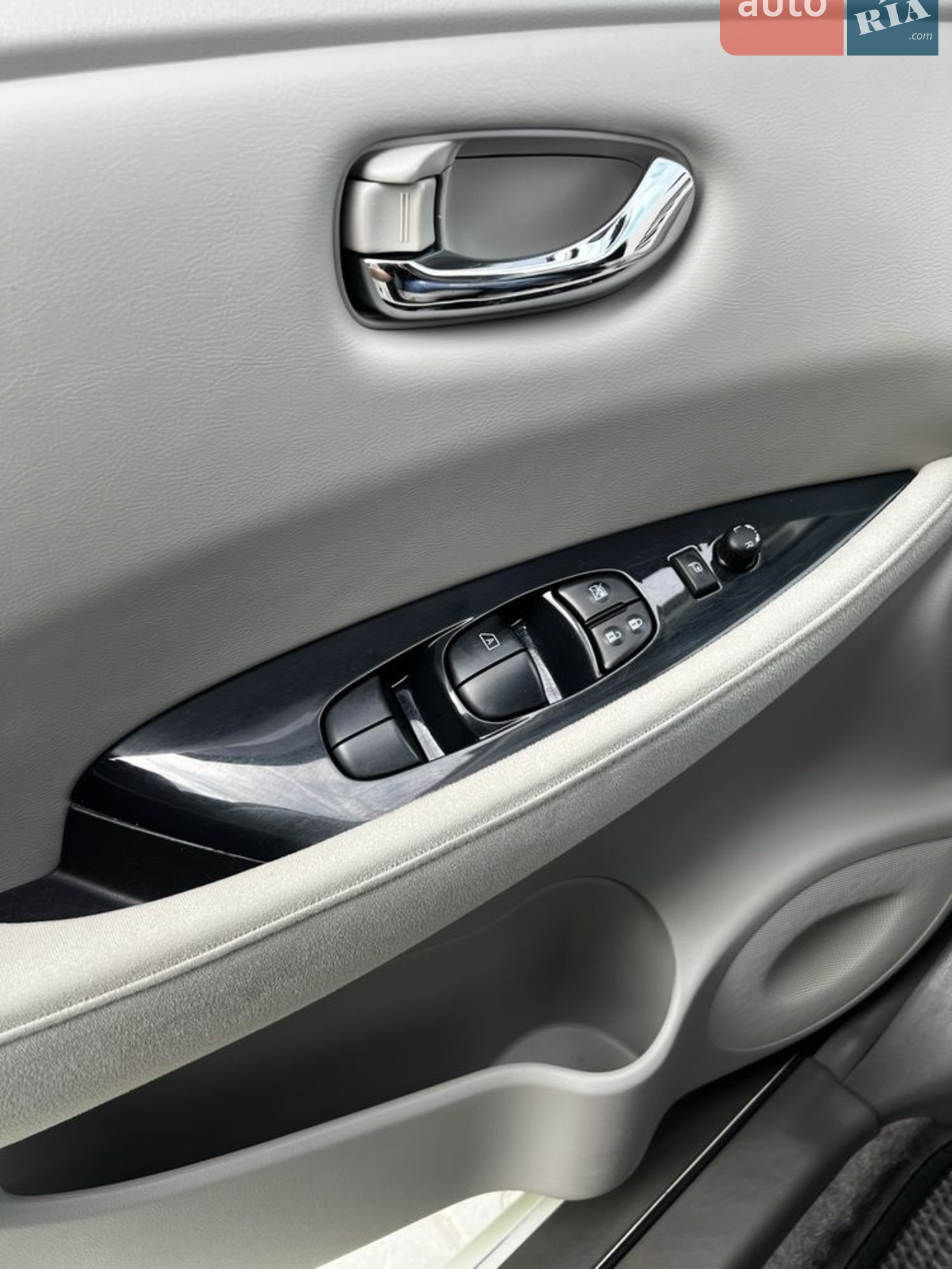 2012 Nissan Leaf - мініатюра 4
