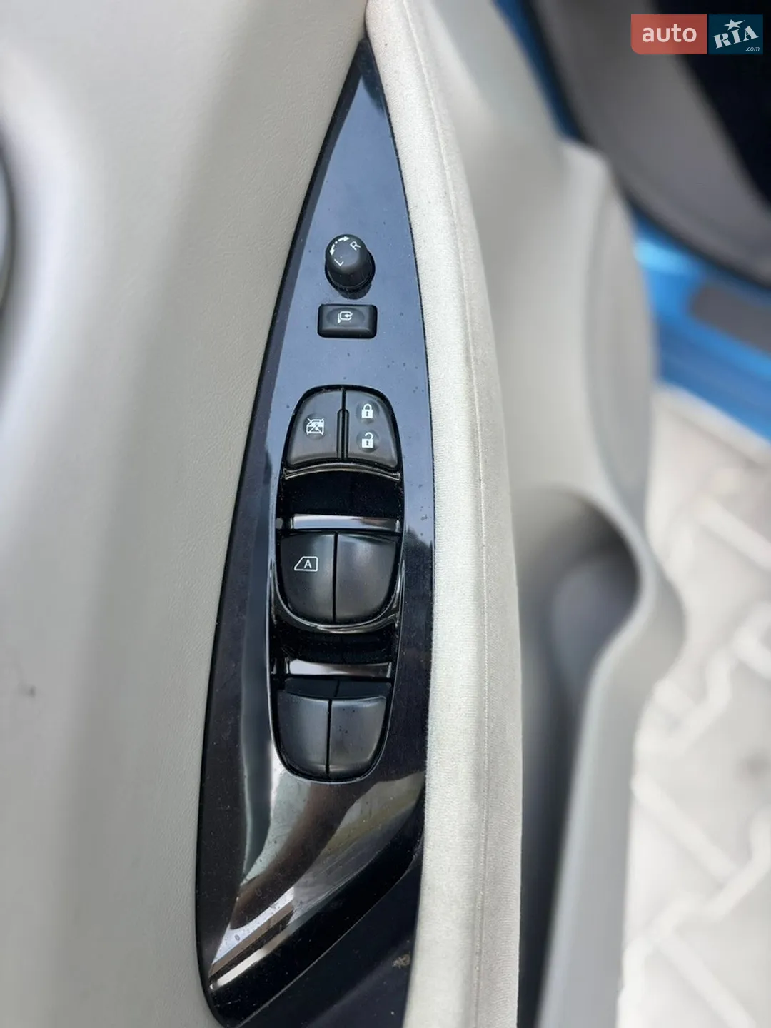 2013 Nissan Leaf - мініатюра 39