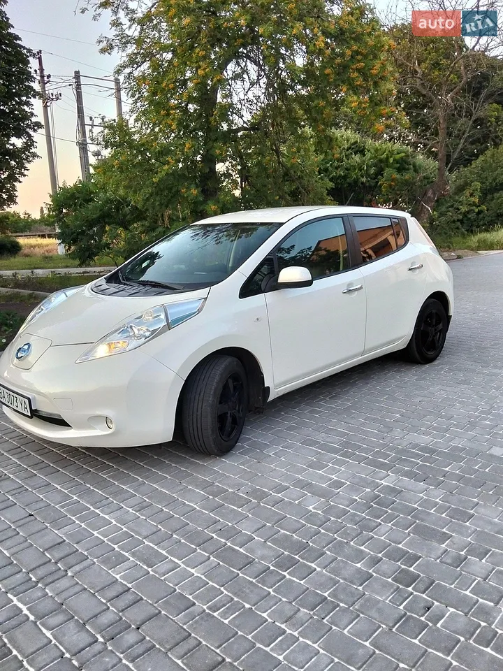 2014 Nissan Leaf - мініатюра 13