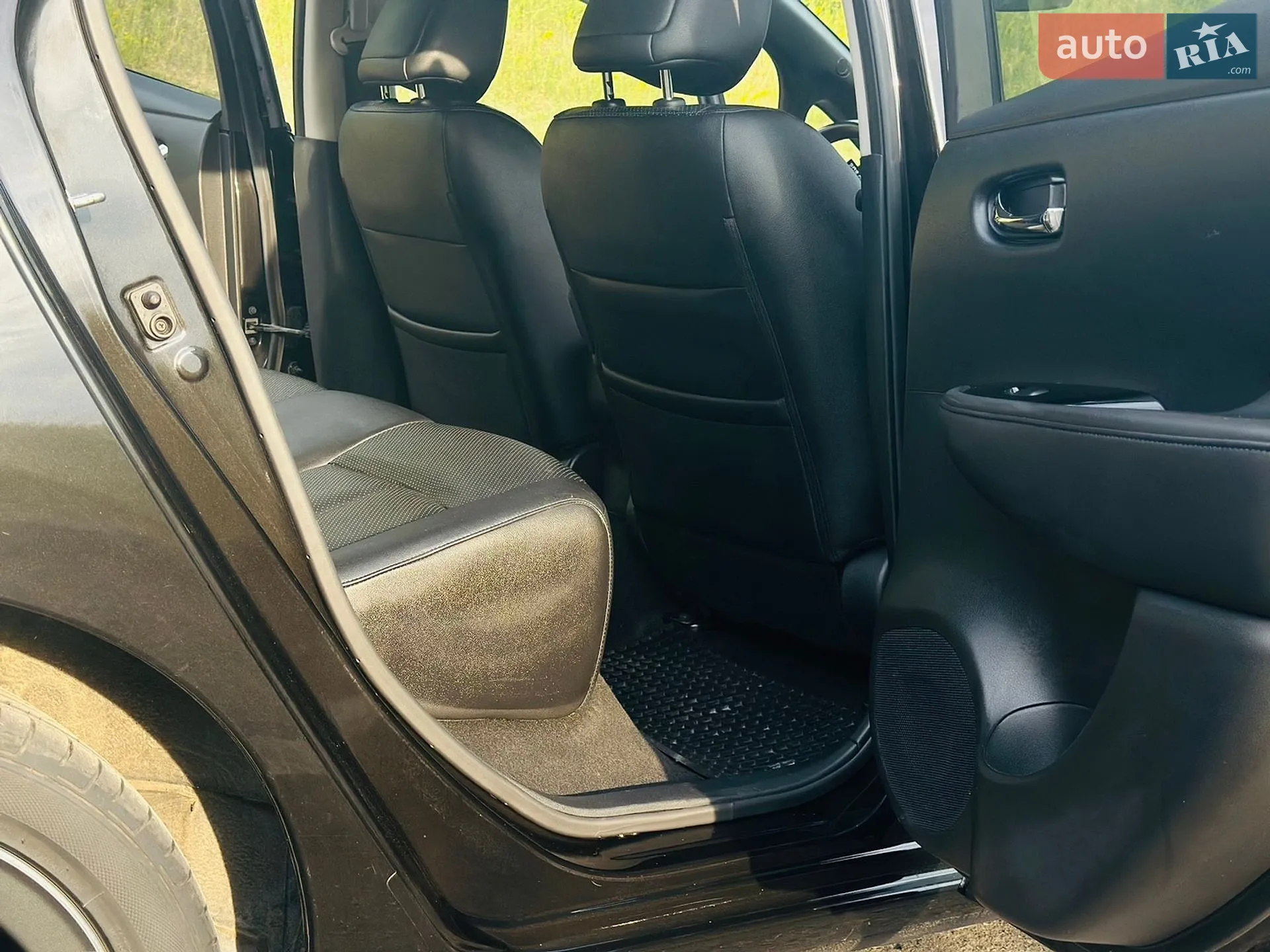 2015 Nissan Leaf - мініатюра 24