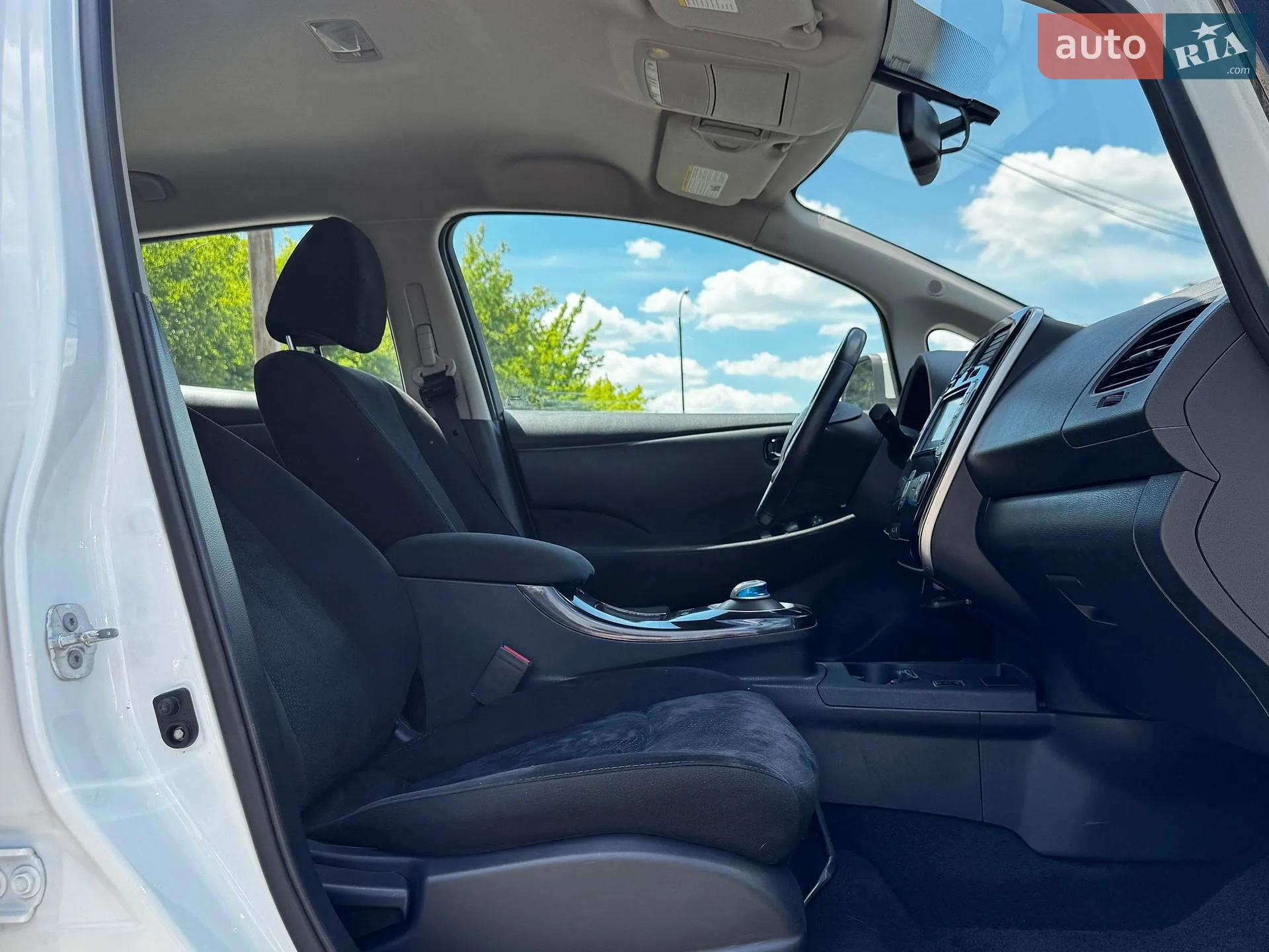 2017 Nissan Leaf - мініатюра 17
