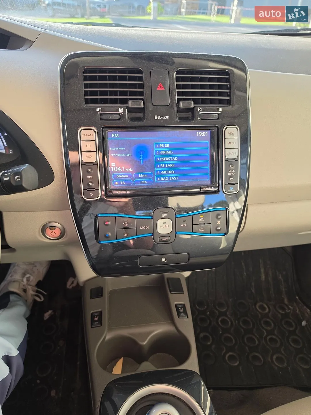 2012 Nissan Leaf - мініатюра 12