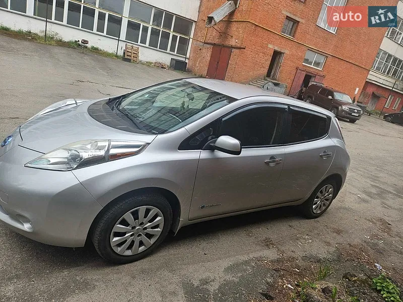 Nissan Leaf 2015