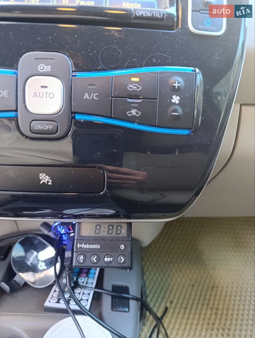 2011 Nissan Leaf - мініатюра 10