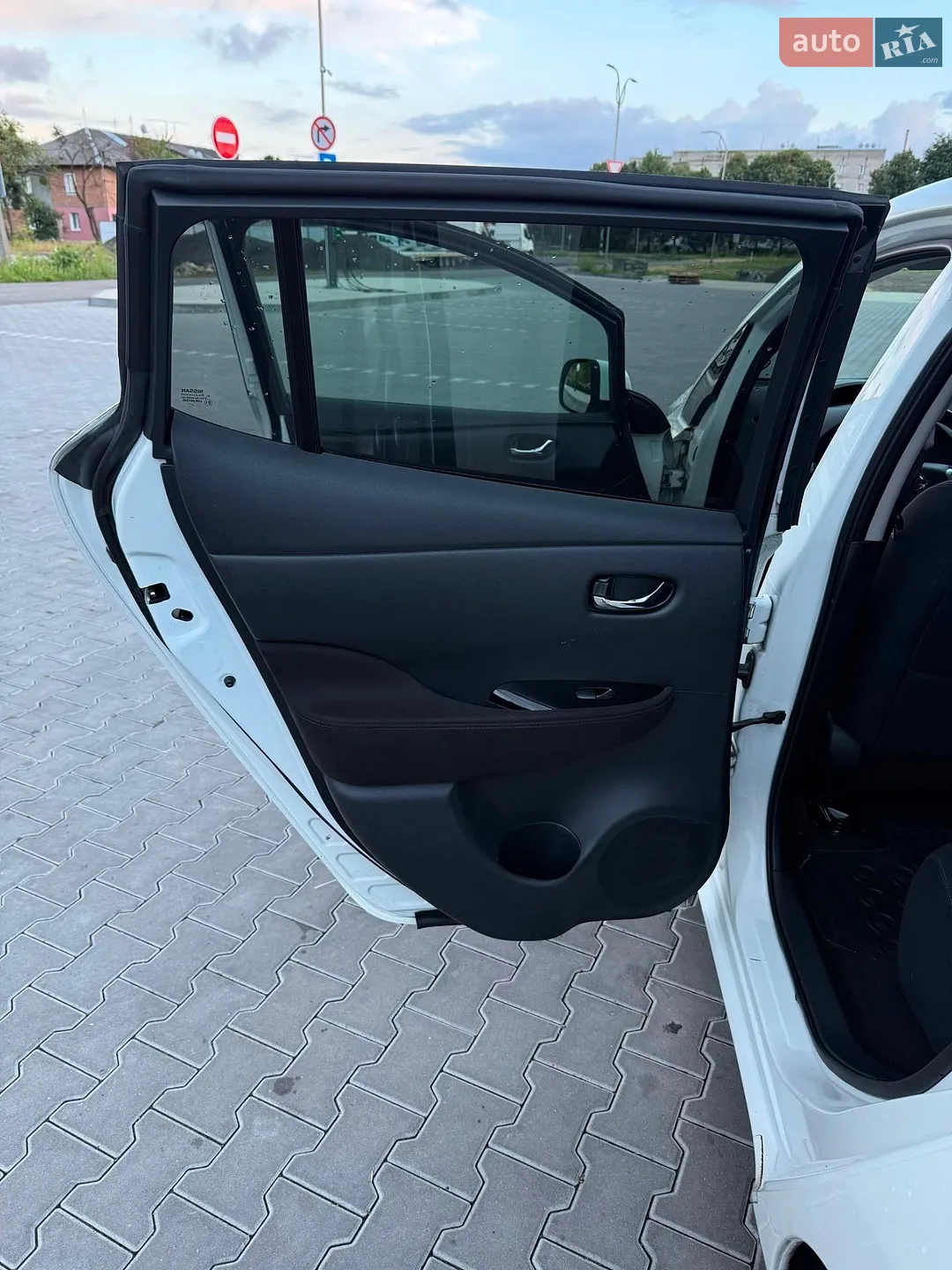 2014 Nissan Leaf - мініатюра 36