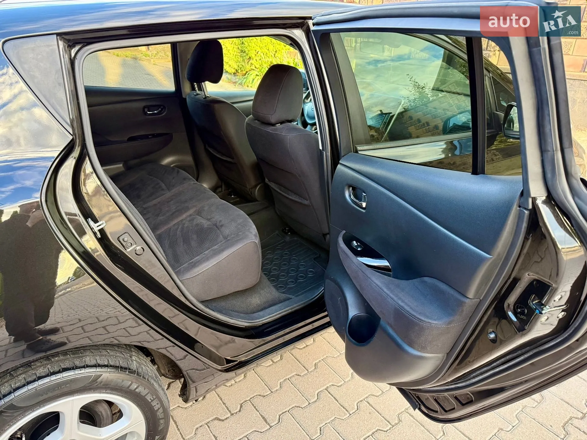 2014 Nissan Leaf - мініатюра 16