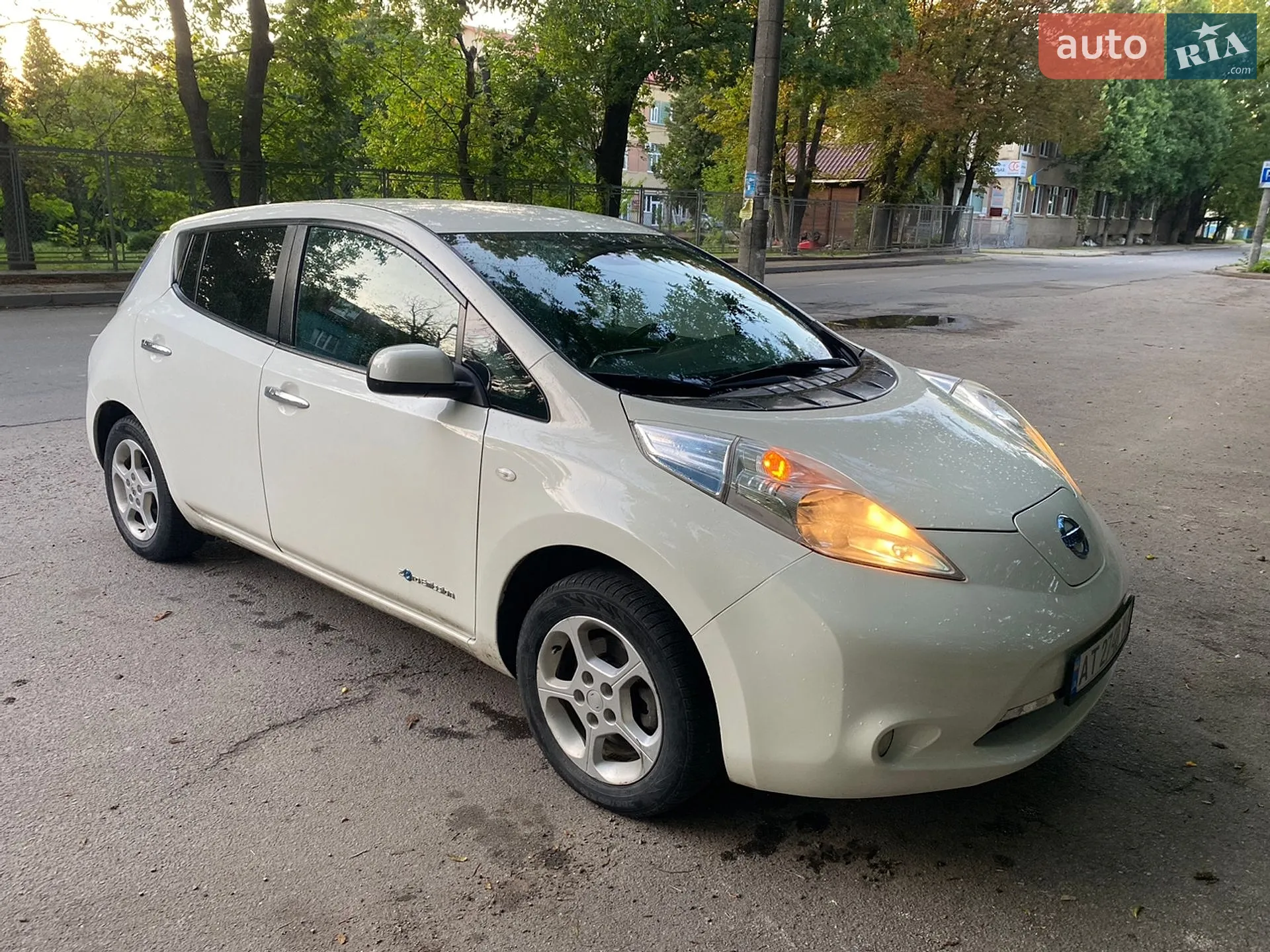 2016 Nissan Leaf - мініатюра 3