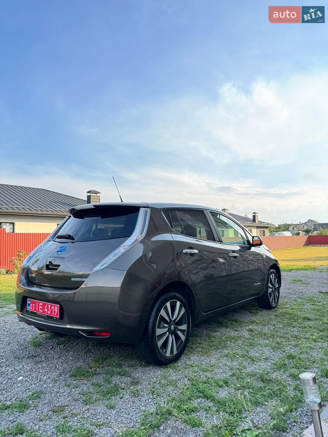 2016 Nissan Leaf - мініатюра 3