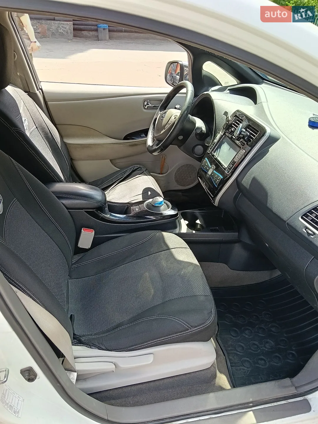 2013 Nissan Leaf - мініатюра 9