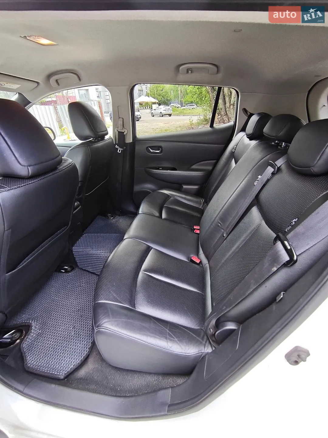 2013 Nissan Leaf - мініатюра 8