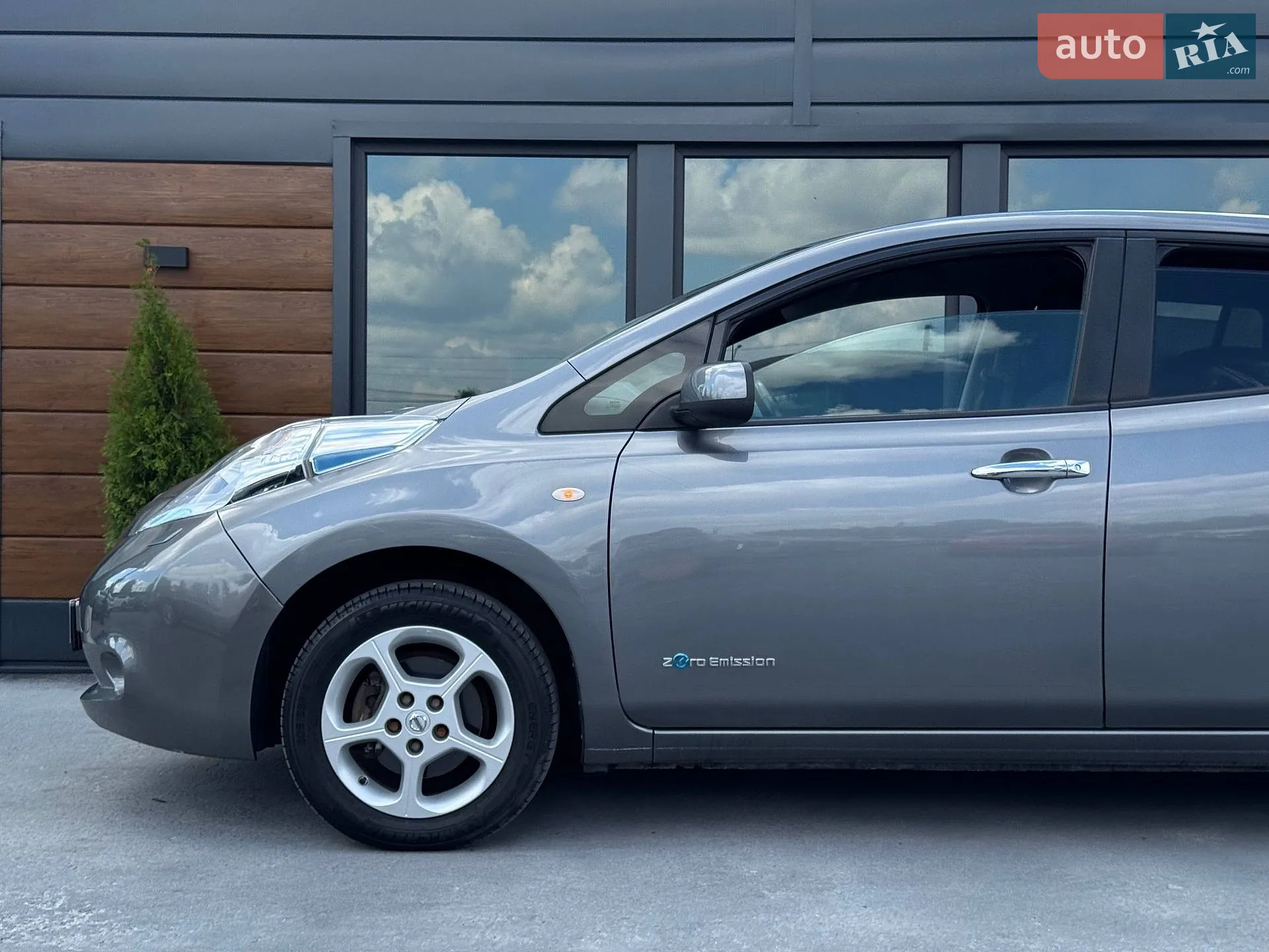 2014 Nissan Leaf - мініатюра 12