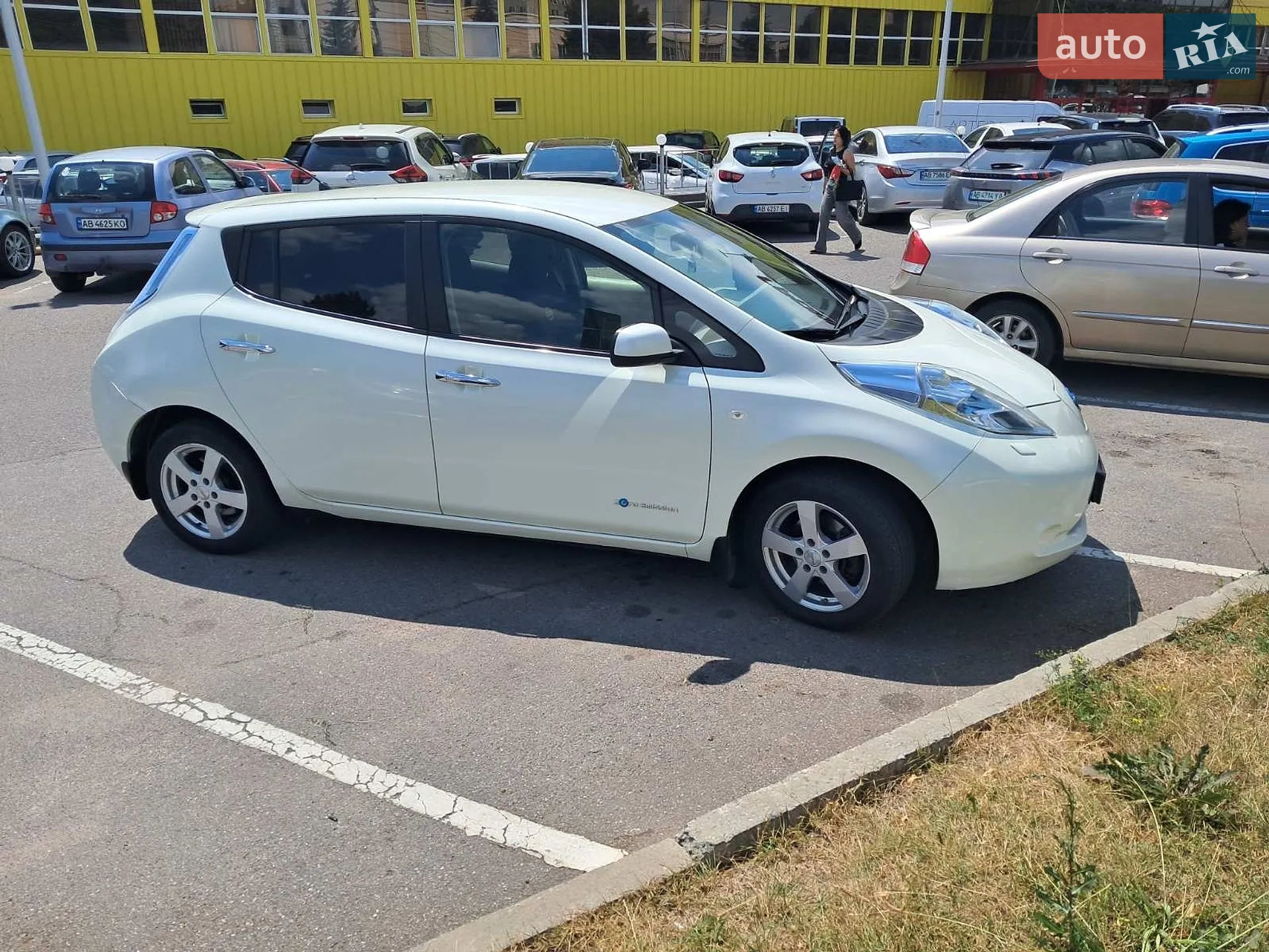 2011 Nissan Leaf - мініатюра 2