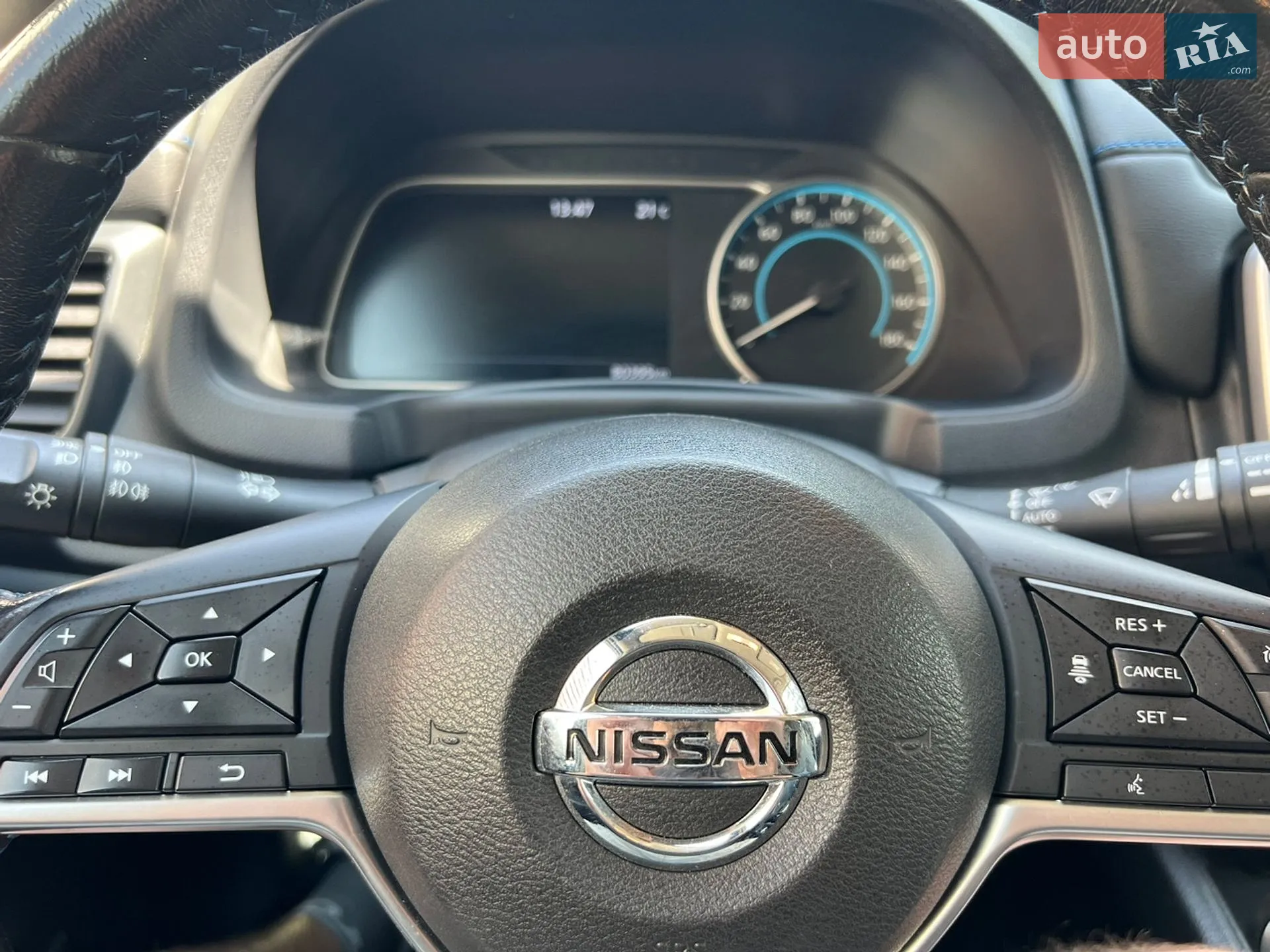 2019 Nissan Leaf - мініатюра 11