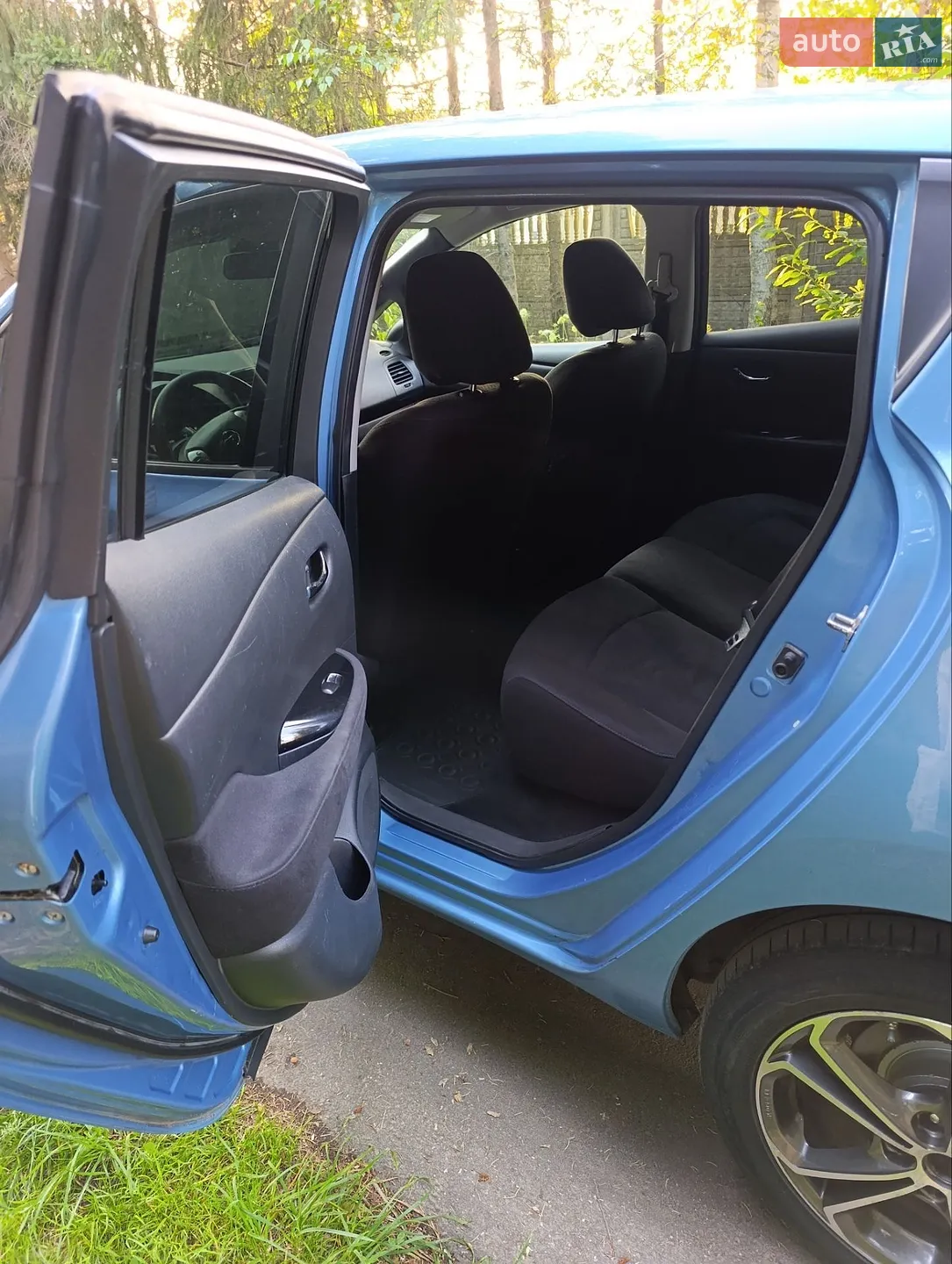 2013 Nissan Leaf - мініатюра 11