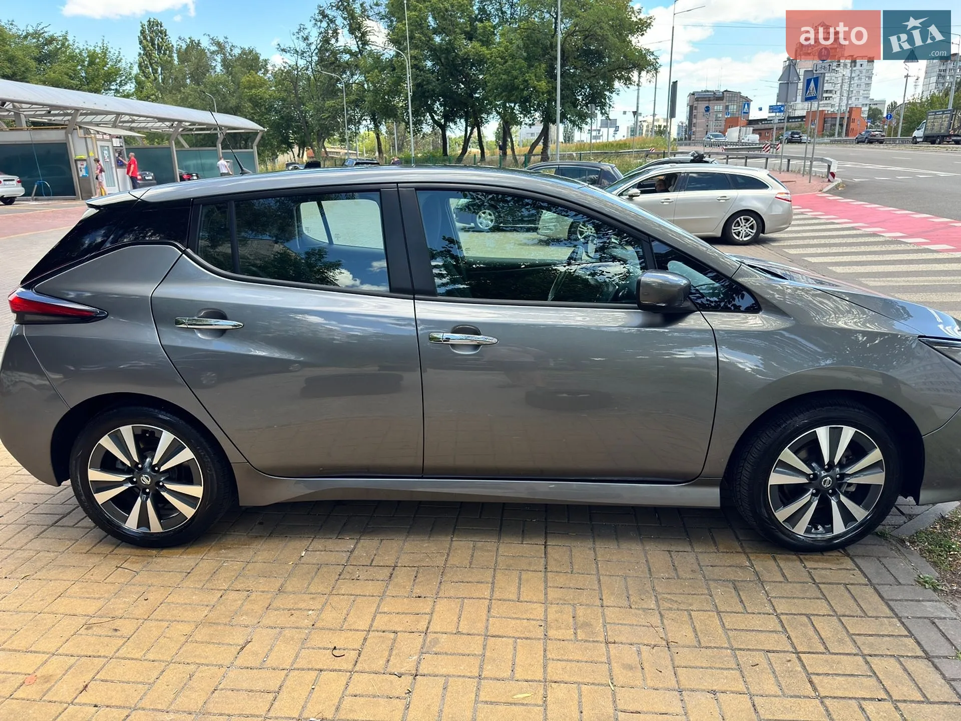 2022 Nissan Leaf - мініатюра 4