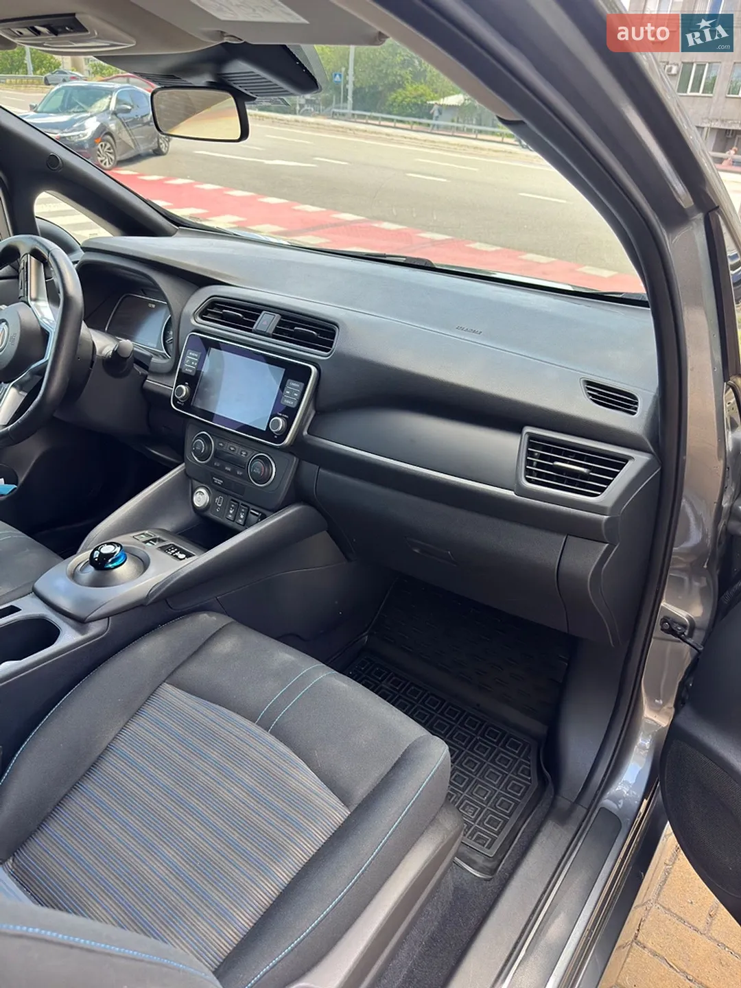 2022 Nissan Leaf - мініатюра 22