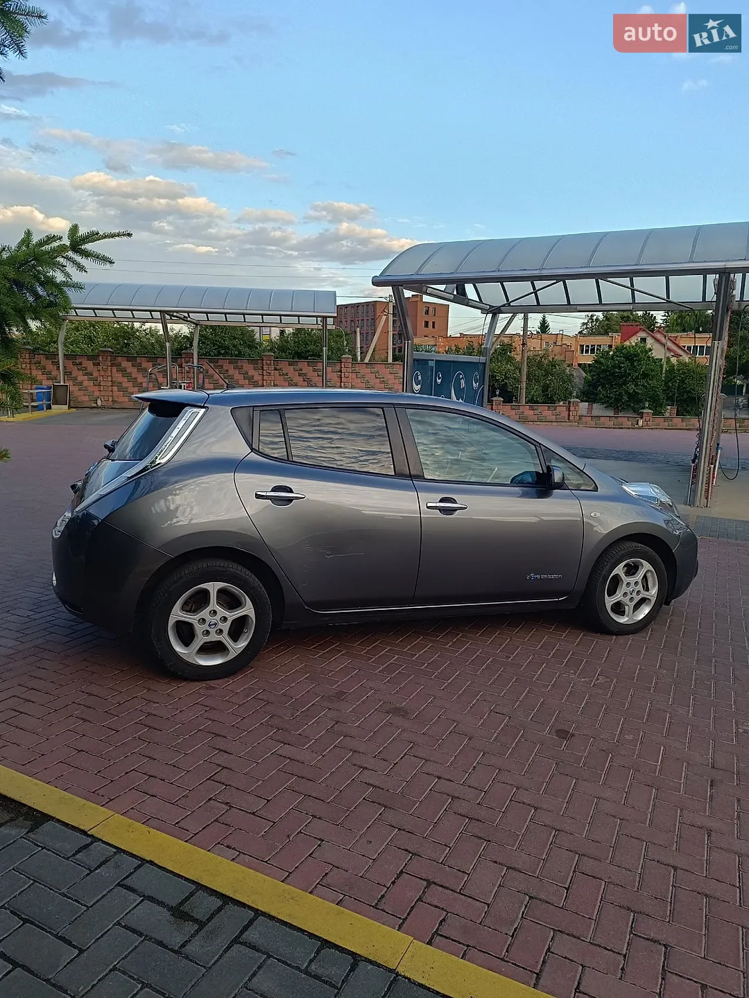 2014 Nissan Leaf - мініатюра 11