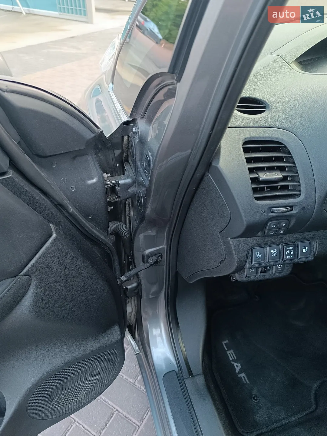 2014 Nissan Leaf - мініатюра 27