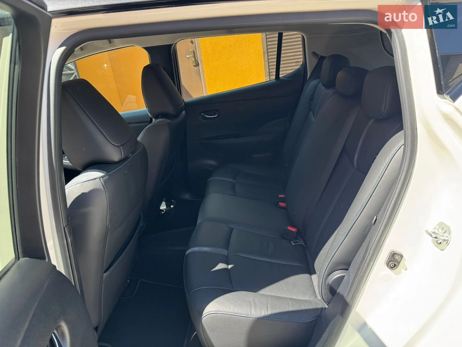 2020 Nissan Leaf - мініатюра 17