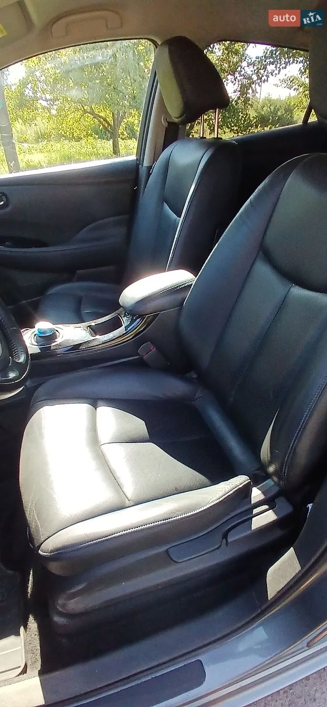 2014 Nissan Leaf - мініатюра 5