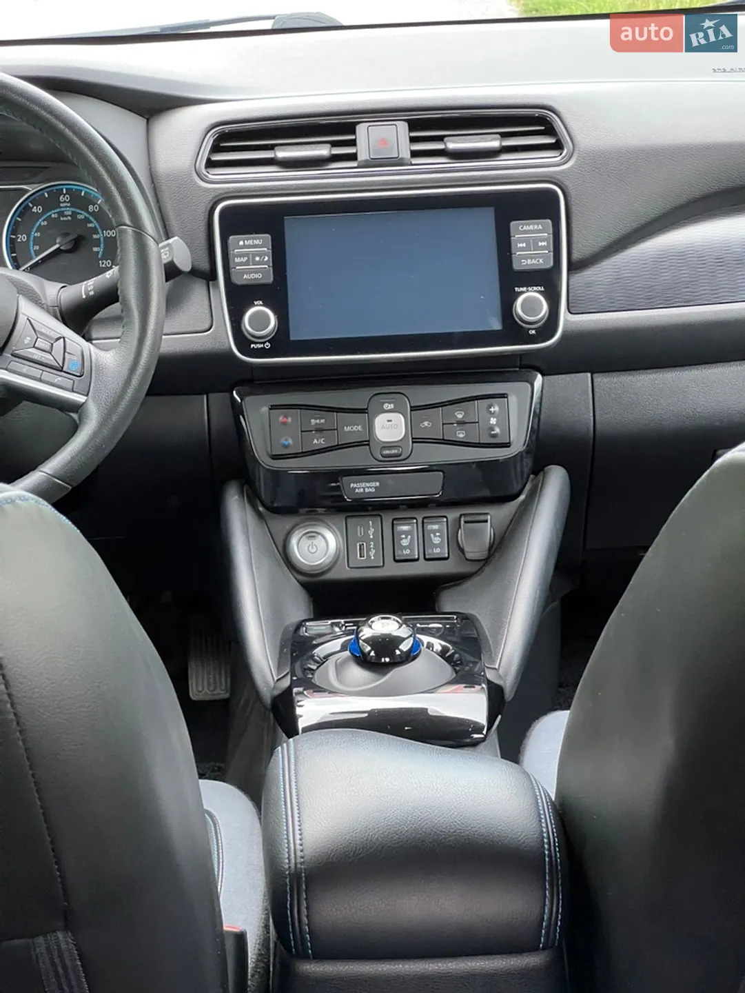 2020 Nissan Leaf - мініатюра 25
