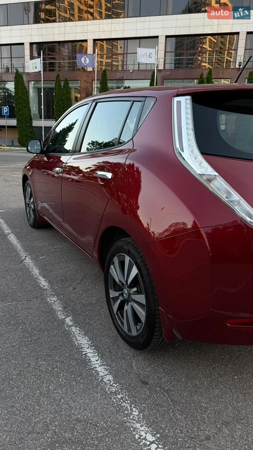 2015 Nissan Leaf - мініатюра 13