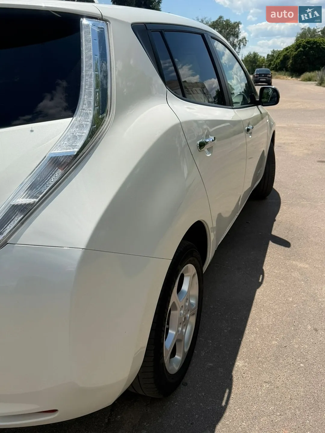 2014 Nissan Leaf - мініатюра 11