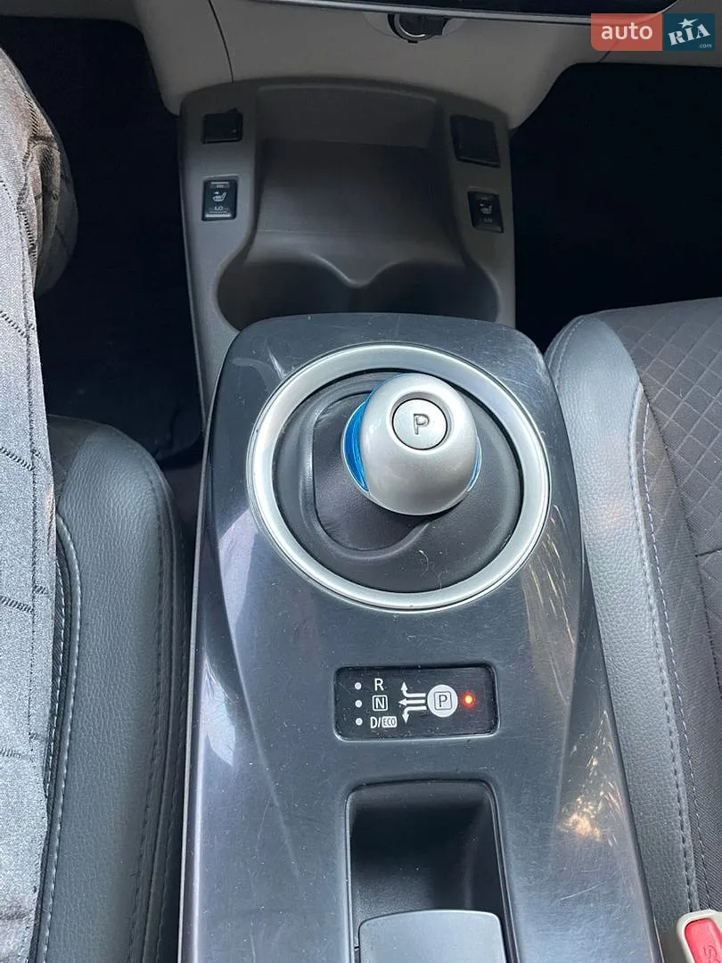 2012 Nissan Leaf - мініатюра 11