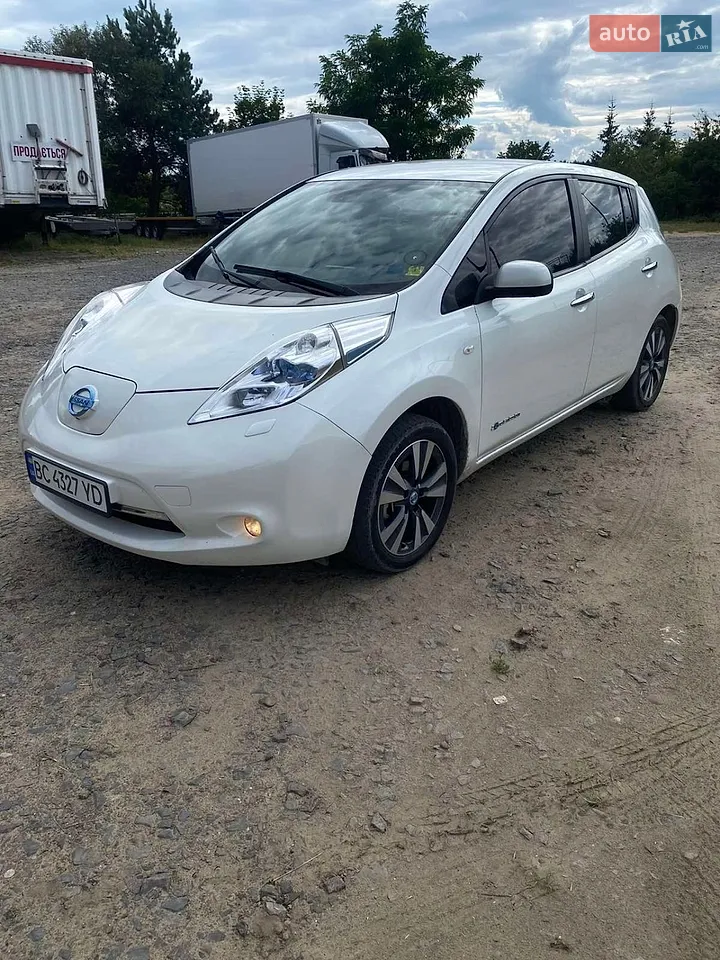 2014 Nissan Leaf - мініатюра 16