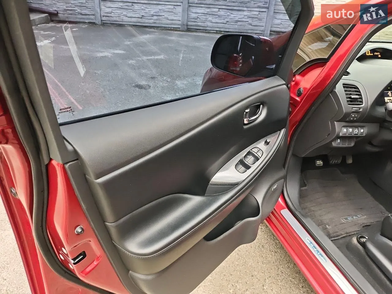 2015 Nissan Leaf - мініатюра 17