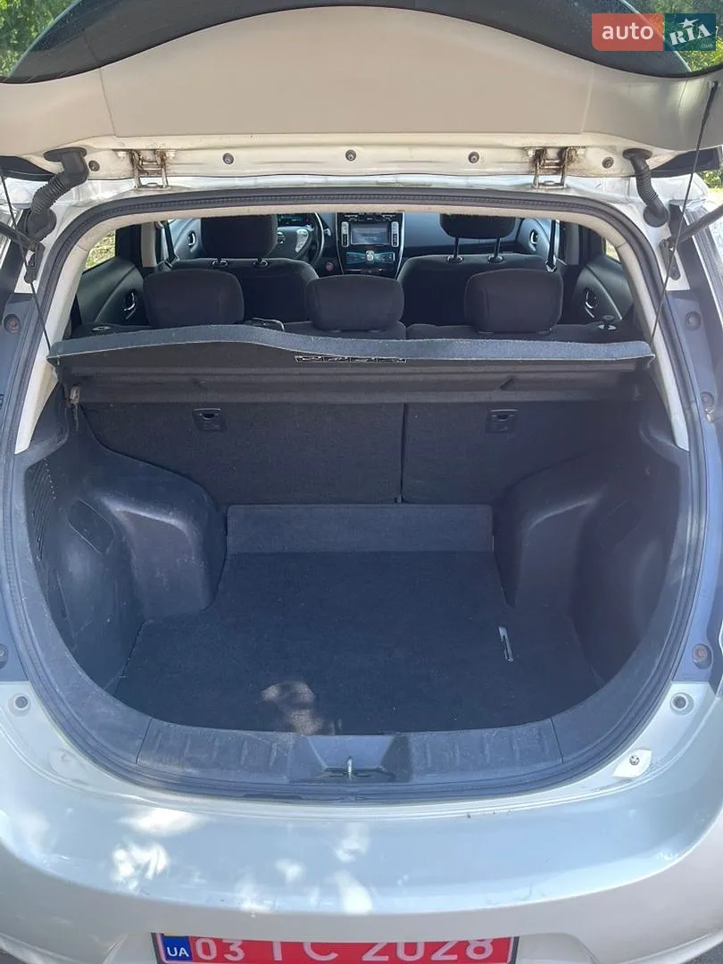 2015 Nissan Leaf - мініатюра 12